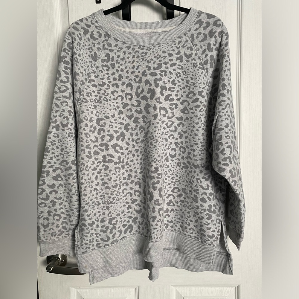 American Eagle soft crew neck sweatshirt.